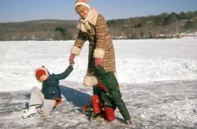 Skating-with-Mom-hor