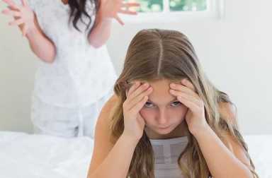 angry-mom-with-daughter