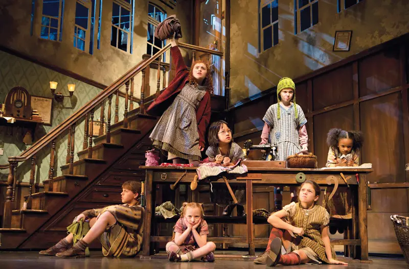 Annie the musical with Lilla Crawford