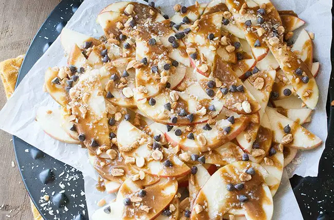Gooey Apple Nachos apple nachos