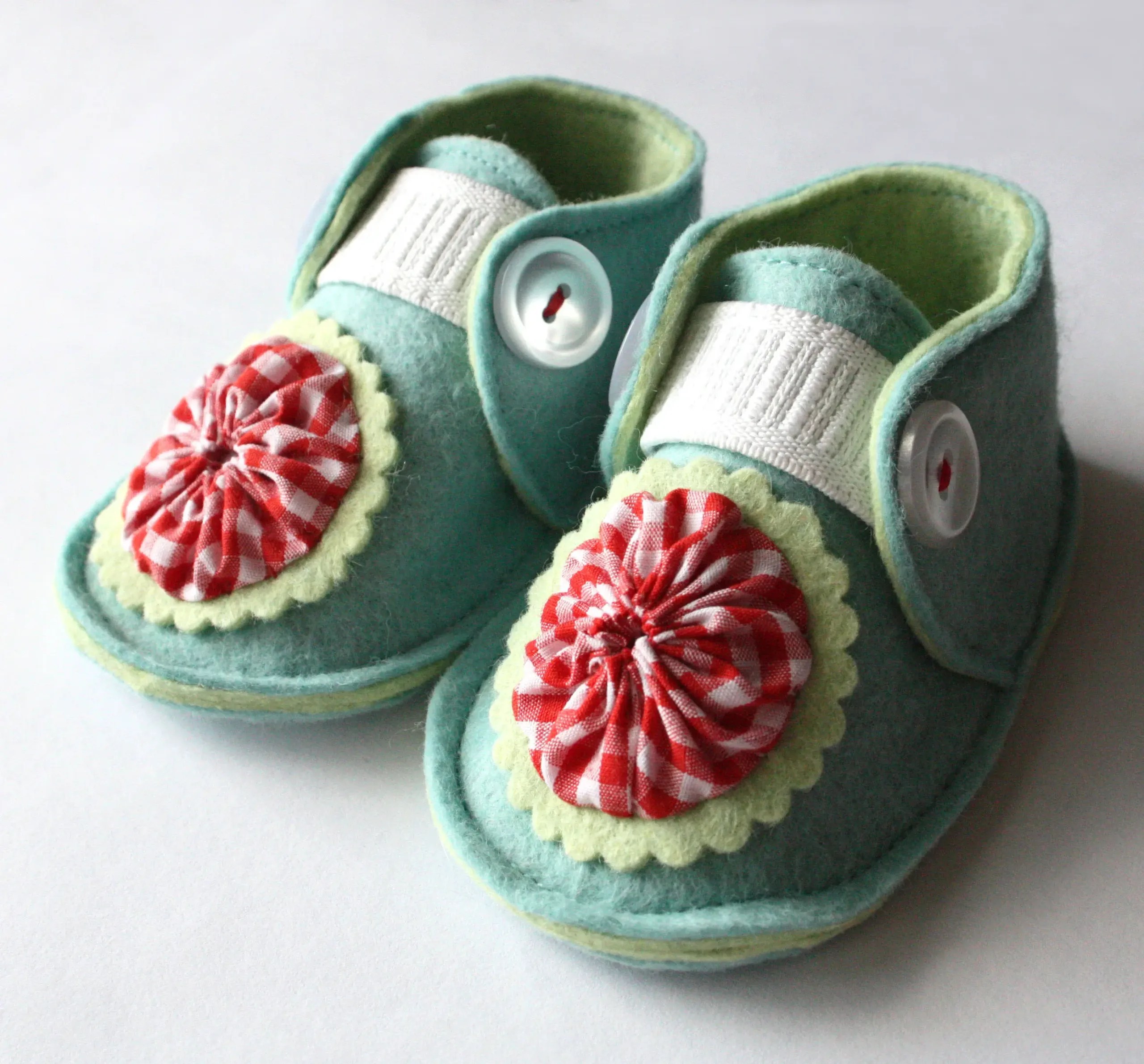 crib-shoes