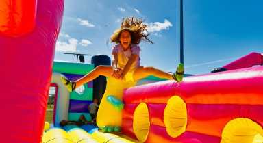 bounce-the-mall-jersey-gardens