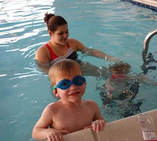 children learning to swim 