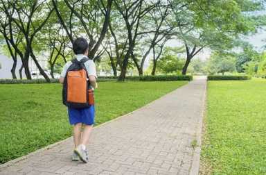 childwalking1