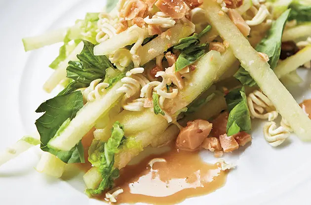 crunchy ramen and apple salad