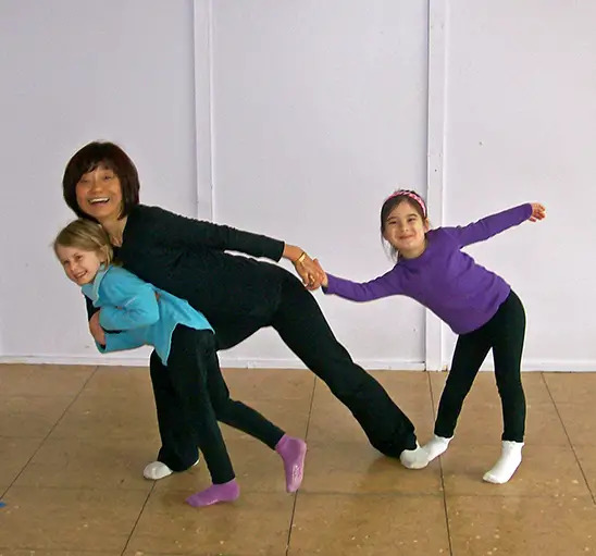 brain dance teacher and students