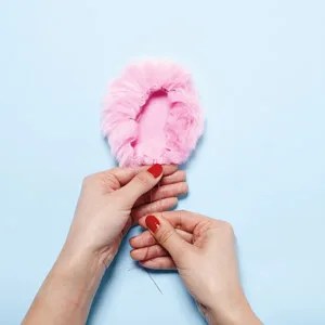 diy pompom step 3