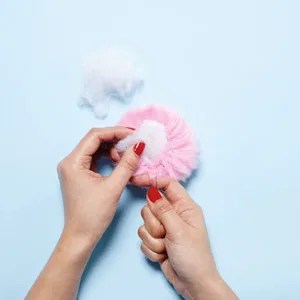 diy pompom step 4