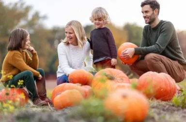 fall-family-fun-dad-and-buried