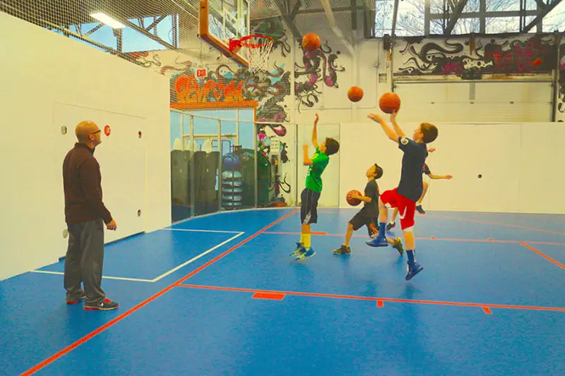 children playing basketball