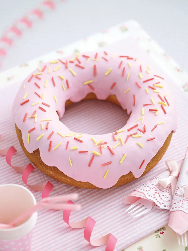 giant donut cake