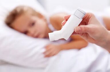 girl-asthma-inhaler