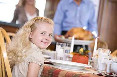 girl-at-thanksgiving-table
