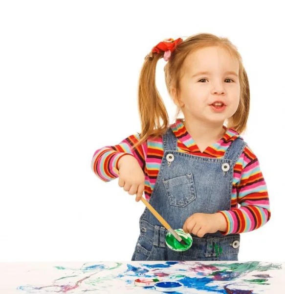 girl painting