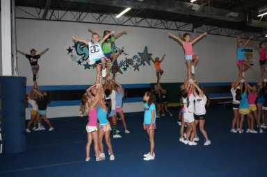 gravity-cheer-summer-camp