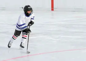 youth ice hockey