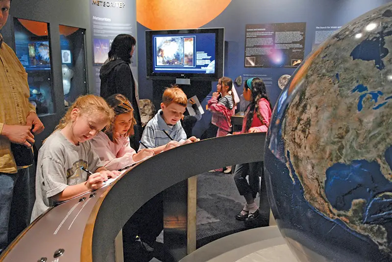 hall of minerals earth and space at peabody museum