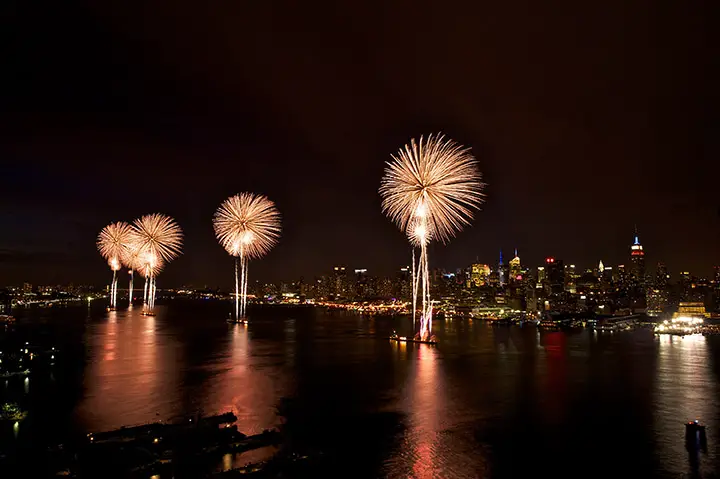 fourth of july fireworks nyc