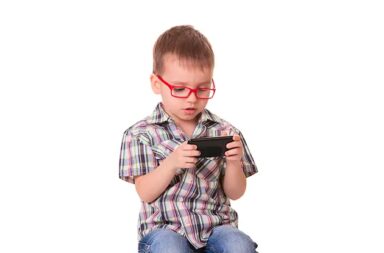 kid-with-cell-phone