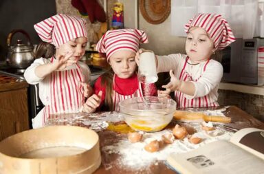 kids-baking-challah