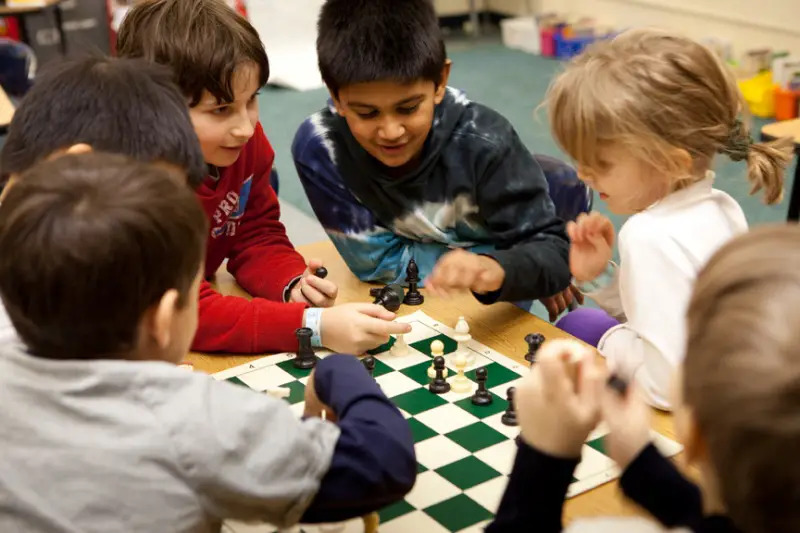 kids playing chess