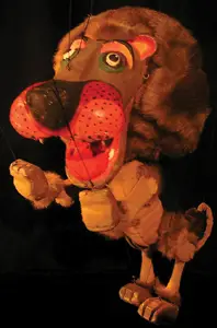 marionetas de la esquina; lion puppet