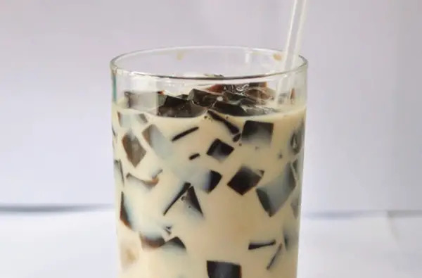 Malay grass jelly drink