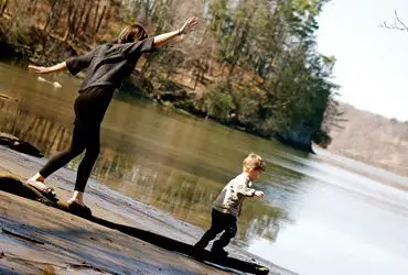michelle-horton-and-son-in-nature