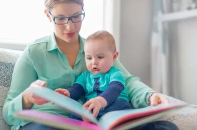 mom-and-baby-reading1