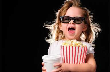 movie-girl-popcorn