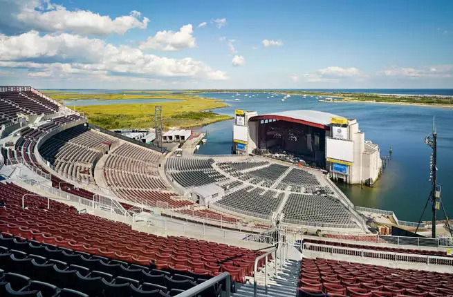 jones beach music ampitheater