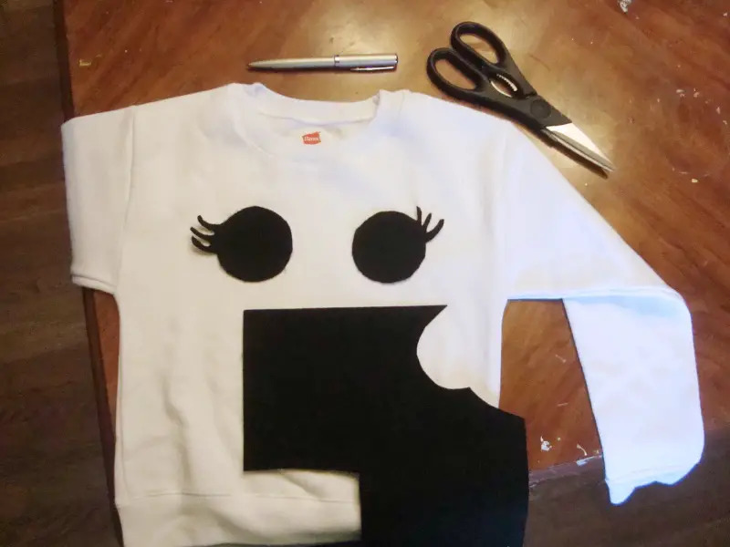 diy ghost sweatshirt