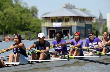 people-rowing-peter-jay-sharp-boathouse-harlem-river