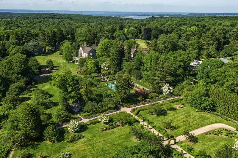 aerial view of planting fields state historic park