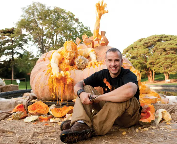 Ray Villafane pumpkin carving