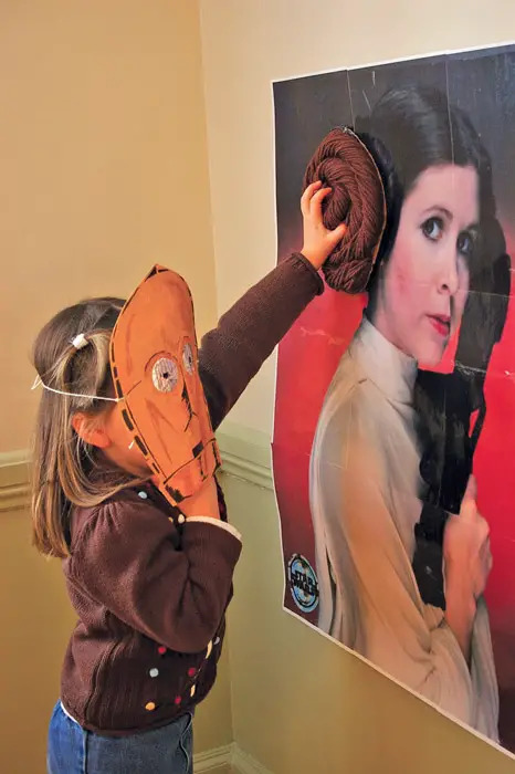 pin the bun on princess leia