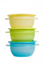 tupperware to store baked goods