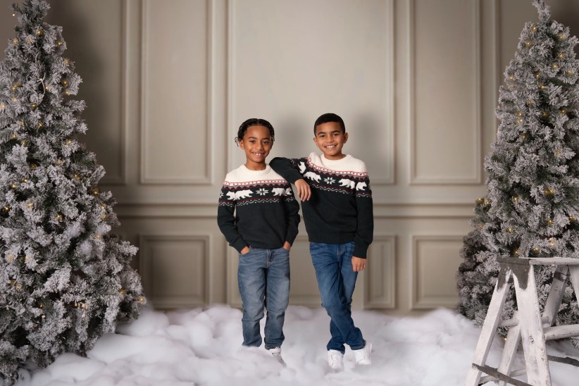 Free Holiday Photo Shoot for Families in the Bronx