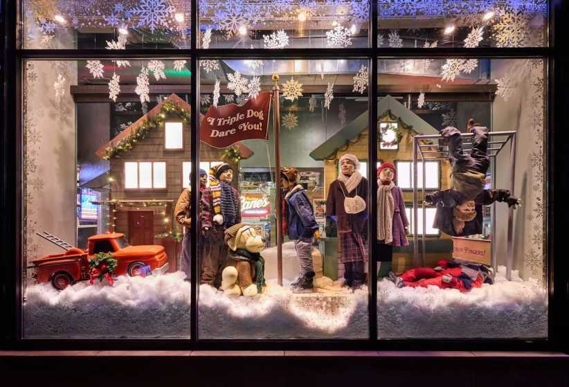 Visit These Magical Holiday Window Displays in NYC