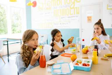 NYC Kids Eat Free This Summer At NYC Parks, Pools, and Libraries