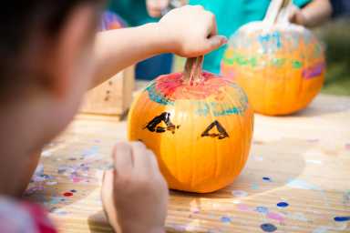 How to Host the Best and Easiest Family-Friendly Fall Party